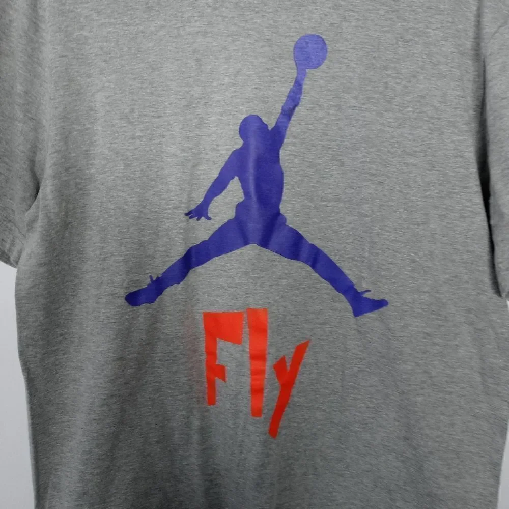 Jordan graphic tee size large